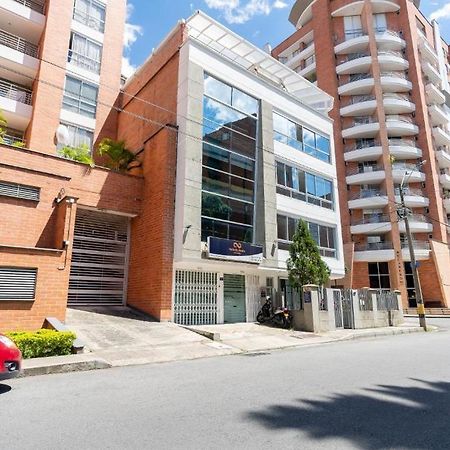 Ayenda Coliving La 78A Hotell Medellín Exteriör bild