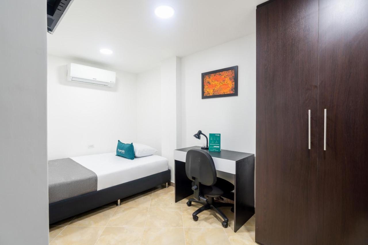 Ayenda Coliving La 78A Hotell Medellín Exteriör bild