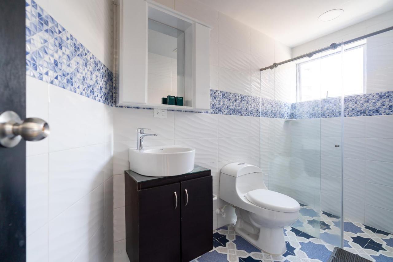 Ayenda Coliving La 78A Hotell Medellín Exteriör bild