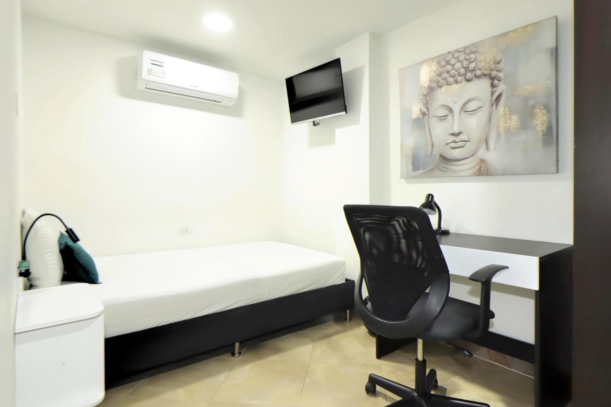 Ayenda Coliving La 78A Hotell Medellín Exteriör bild
